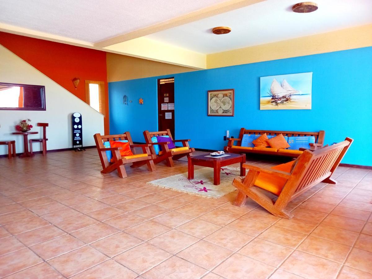 Pousada Flamboyant Village - Praia Das Fontes - 50Mt Da Gruta Mae D'Agua (Adults Only) Бебериби Экстерьер фото